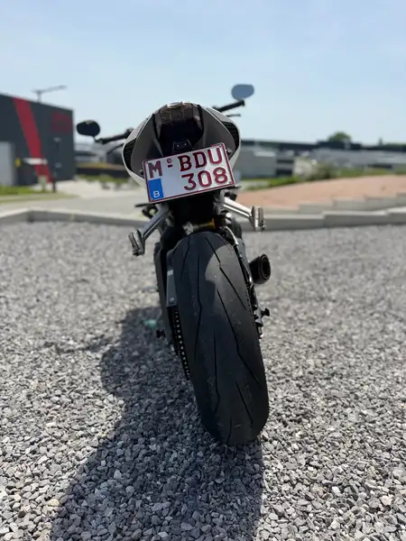 Triumph Street Triple - foto 7