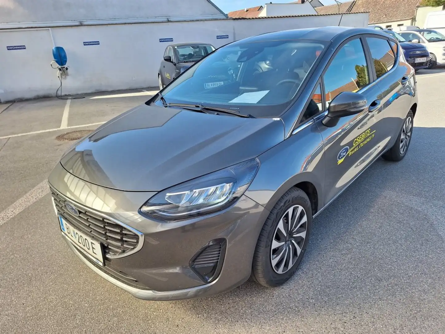 Ford Fiesta Titanium 1,1 Gris - 1