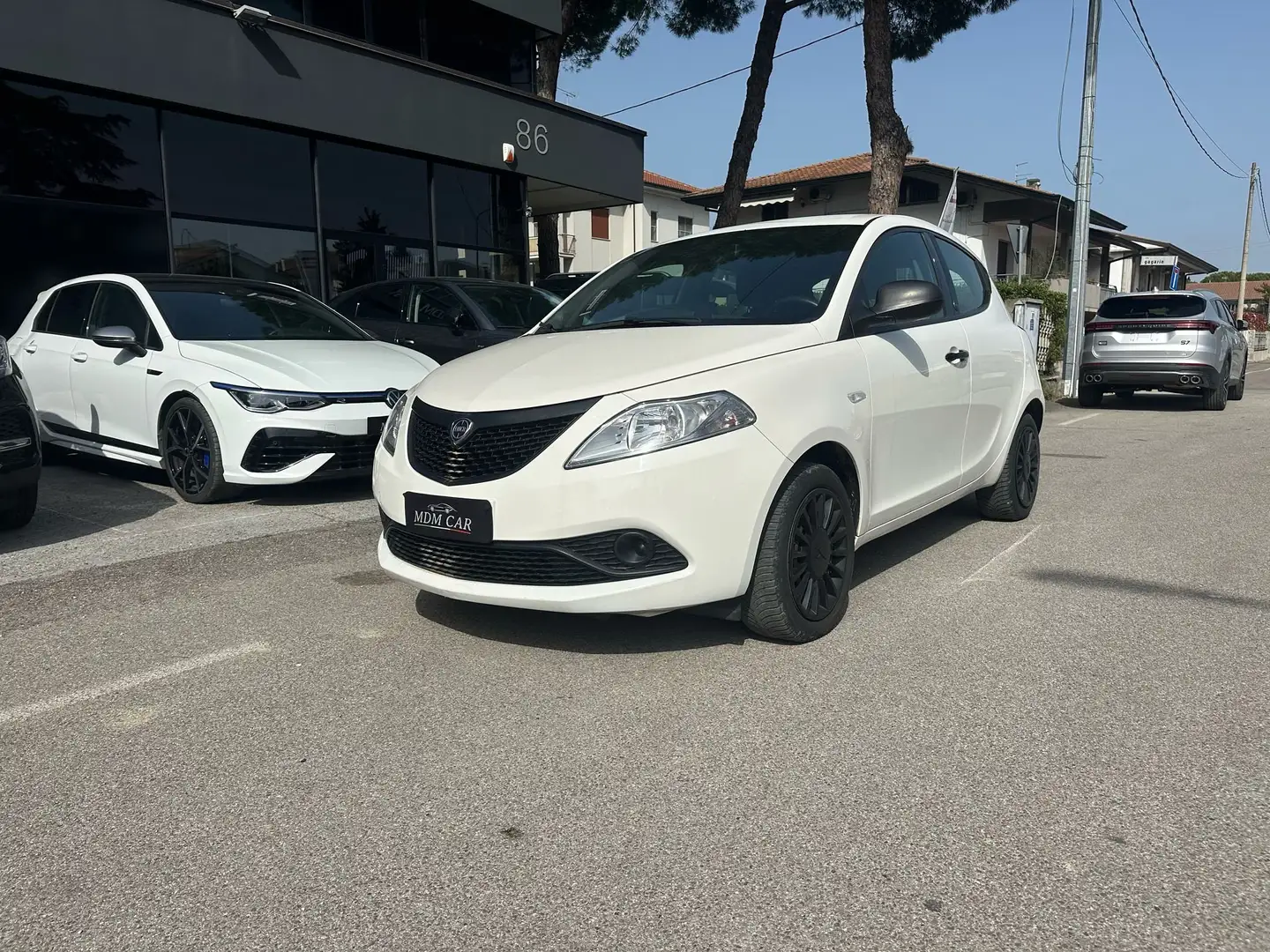 Lancia Ypsilon 1.0 hybrid *PROMO* NEOPATENTATI Bianco - 1