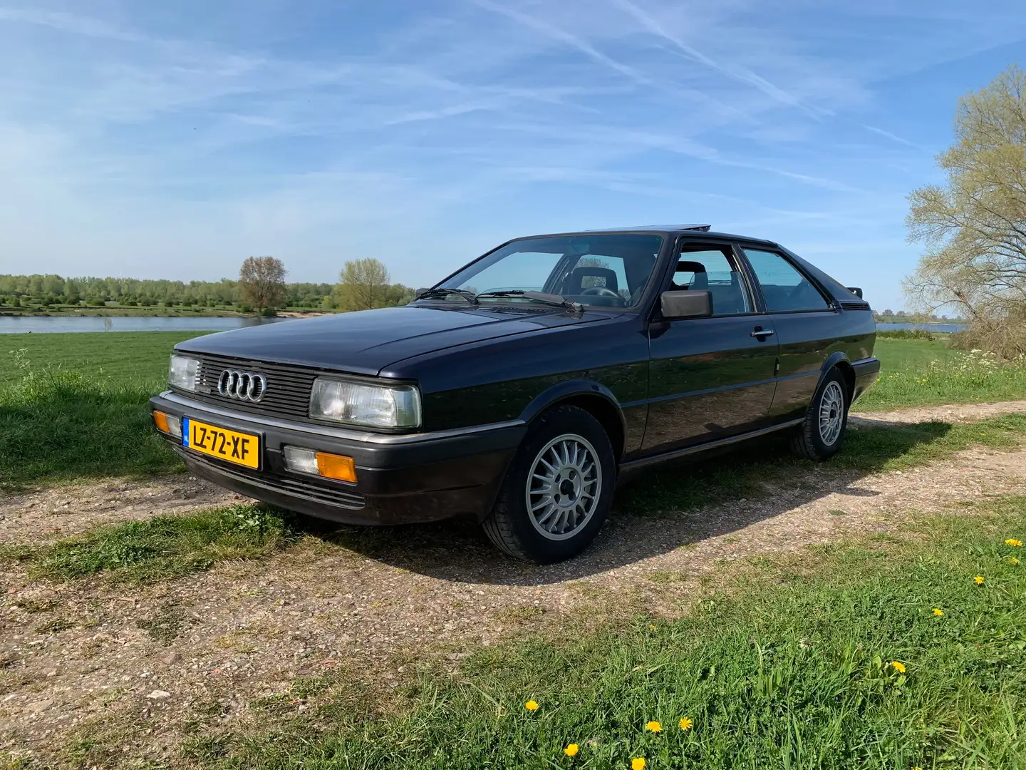 Audi Coupe Quattro 2.2 Синій - 1