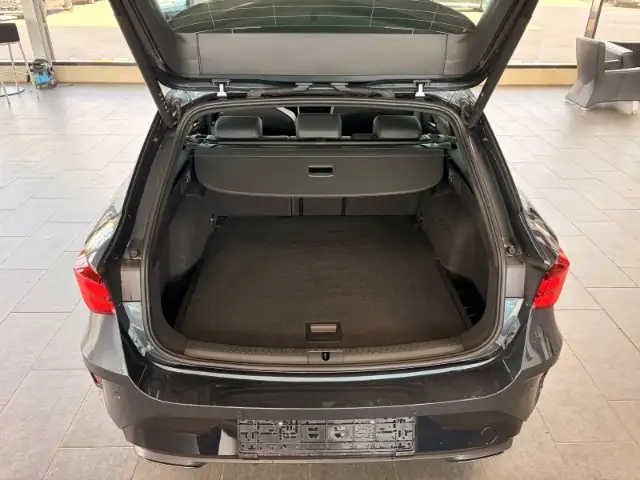 Cupra Leon view 10