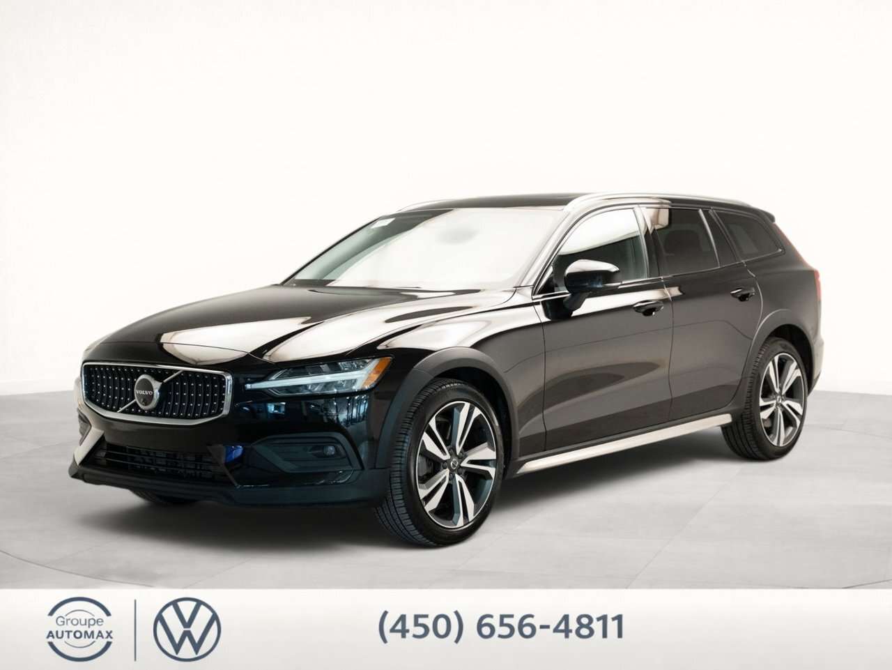 2024 Volvo V60 Ultimate 19 inch wheels | Panoramic sunroof | Leat