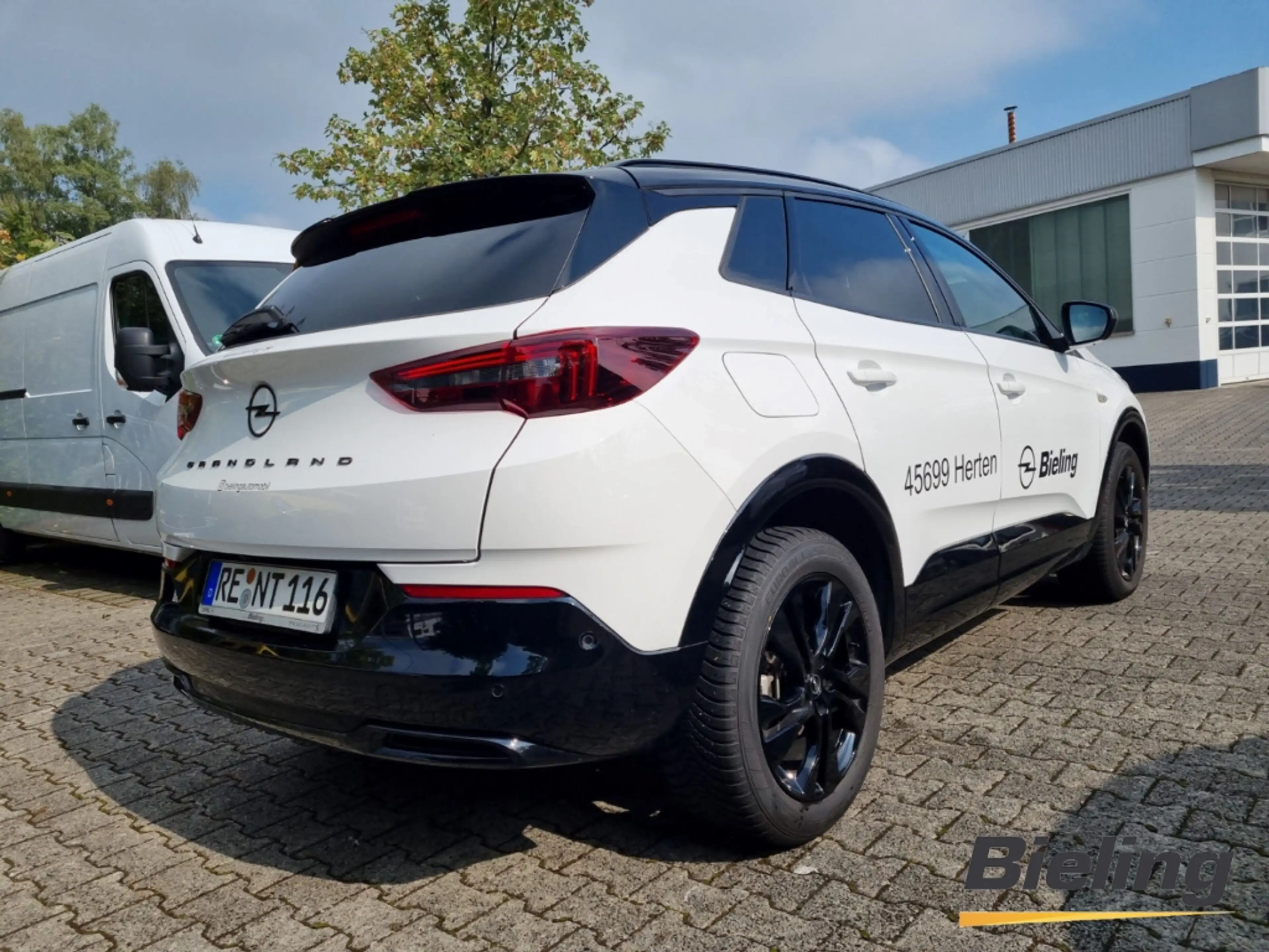 Opel Grandland GS Line 1.2l AUTOMATIK,NAVI, LED, PDC mit Rückfahr — photo 3
