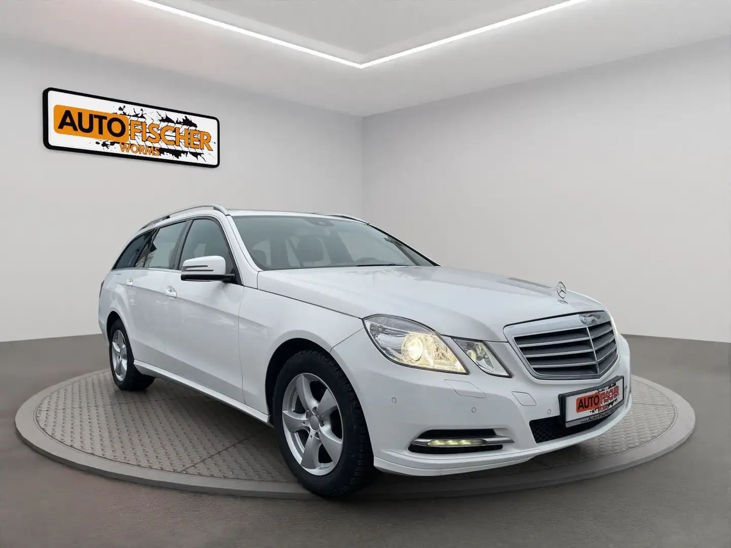 Mercedes-Benz E 200 CDI BlueEfficiency Blanc - 1