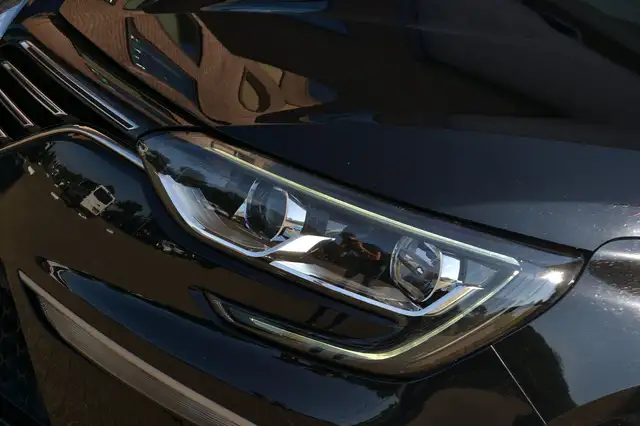 Renault Megane view 5