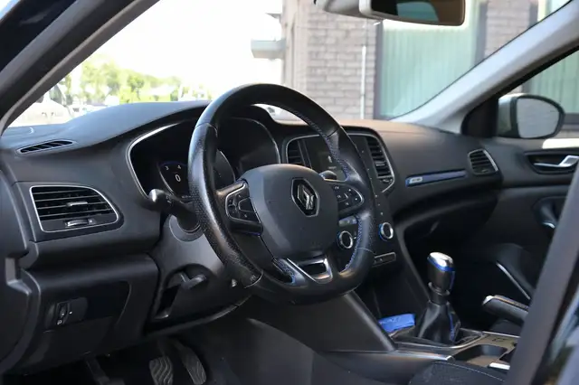 Renault Megane view 6