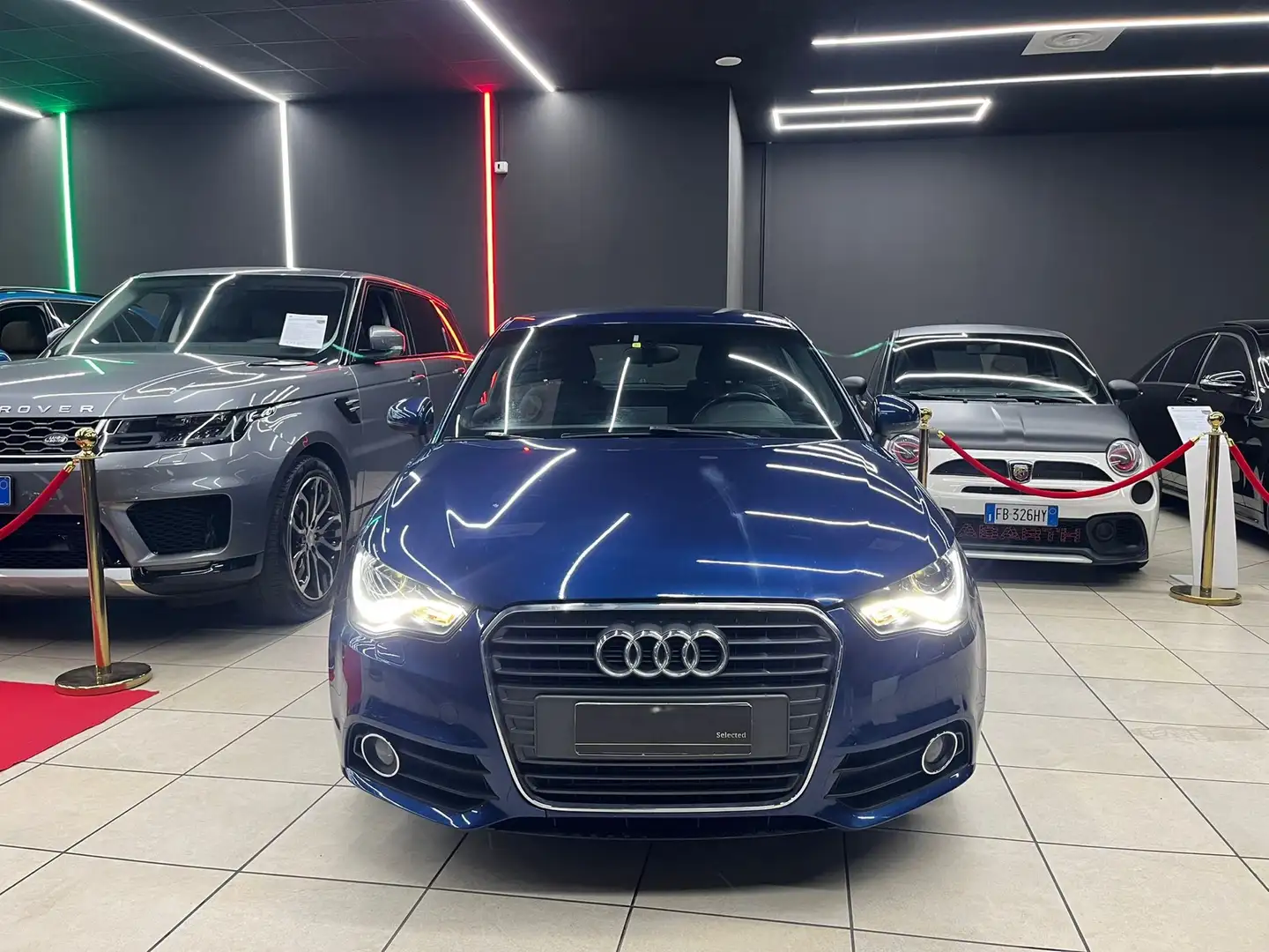 Audi A1 1.6 tdi S Line Edition plus 90cv OK NEOPATENTATI Blau - 2