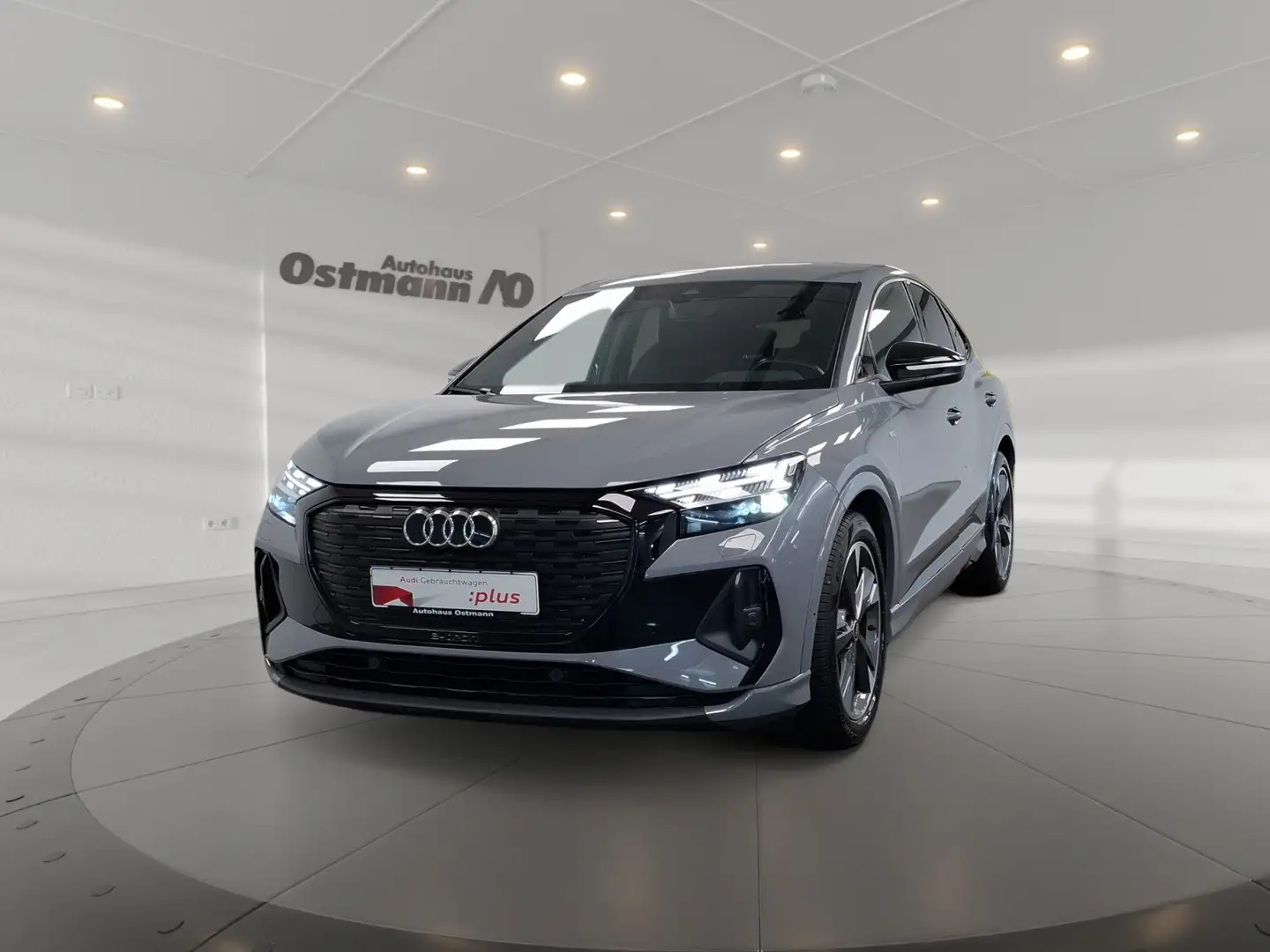 Audi Q4 e-tron Q4 Sportback 35 e-tron basis ACC STH MATRIX LM Grau - 2