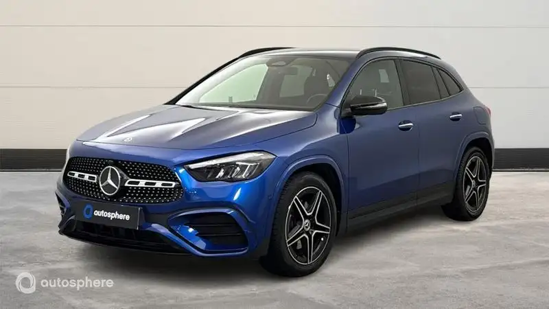 MERCEDES-BENZ Gla
