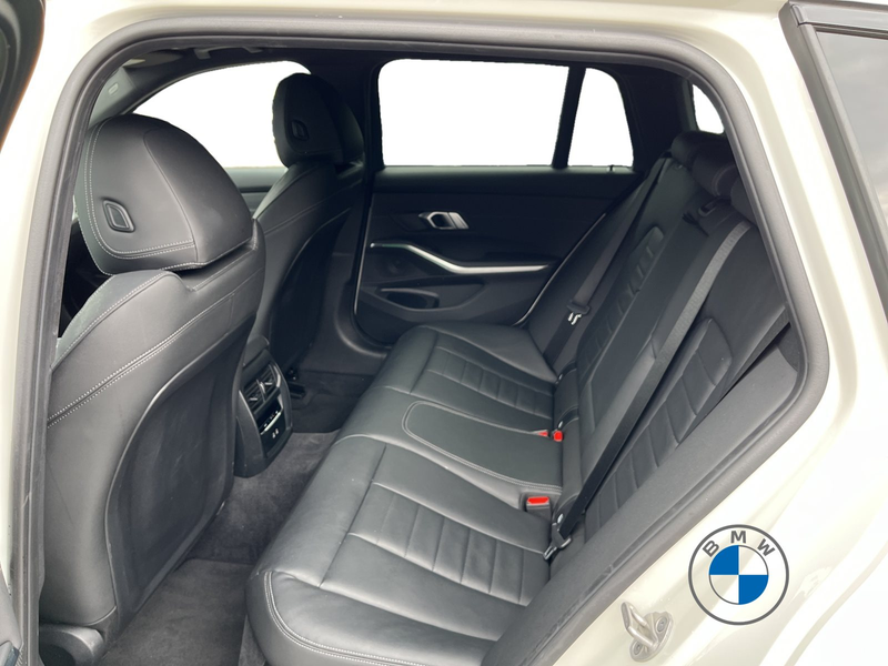 BMW 340 M340i xDrive Touring M Sport 19" AHK Pano — photo 15