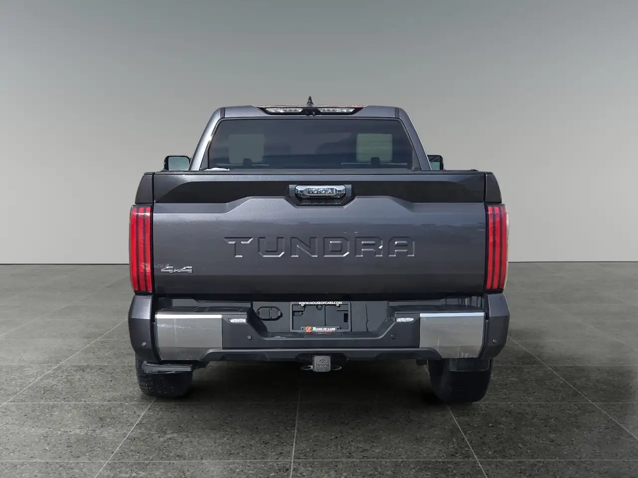 Toyota Tundra снимка Toyota Tundra