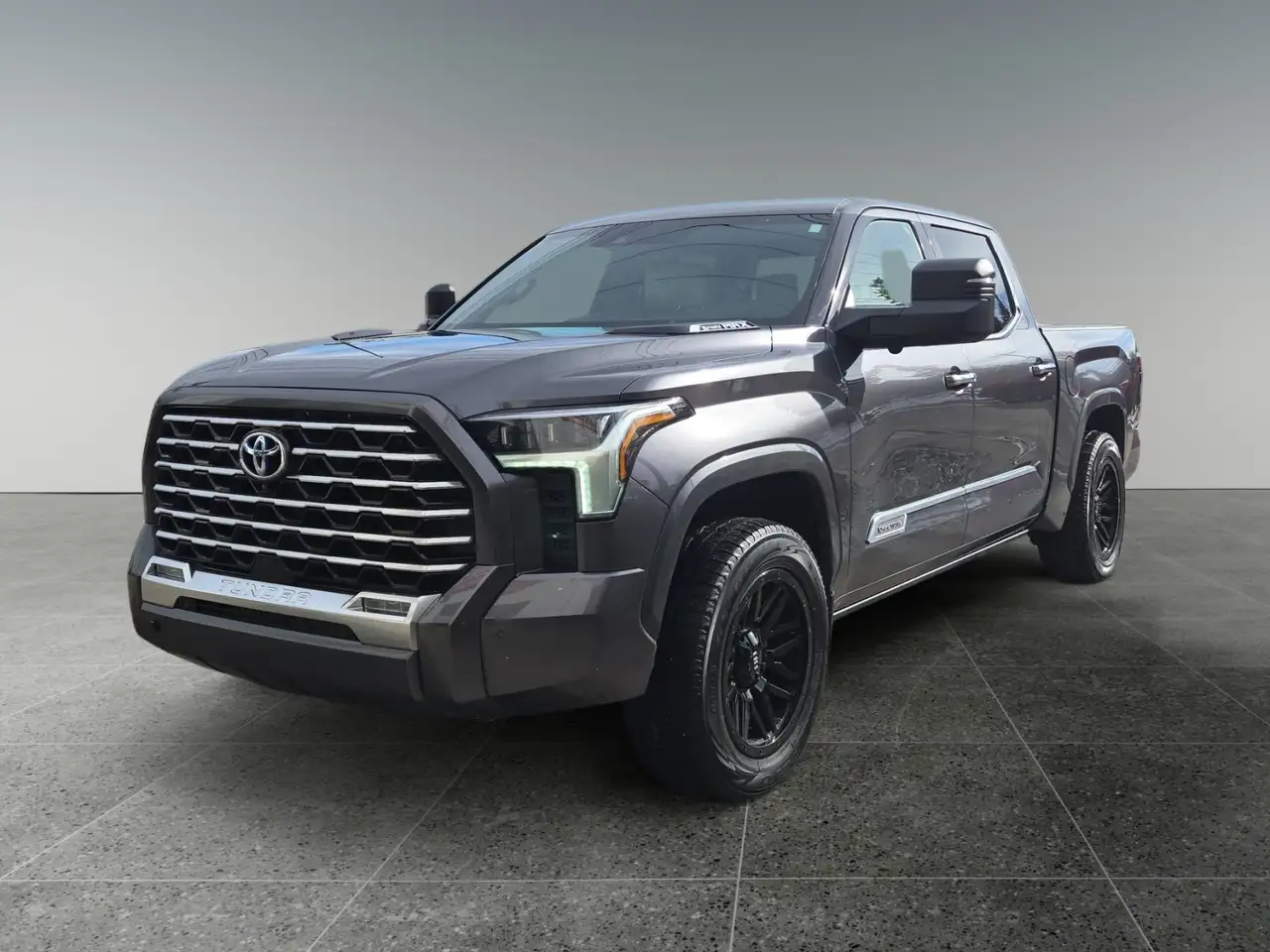 Toyota Tundra снимка Toyota Tundra
