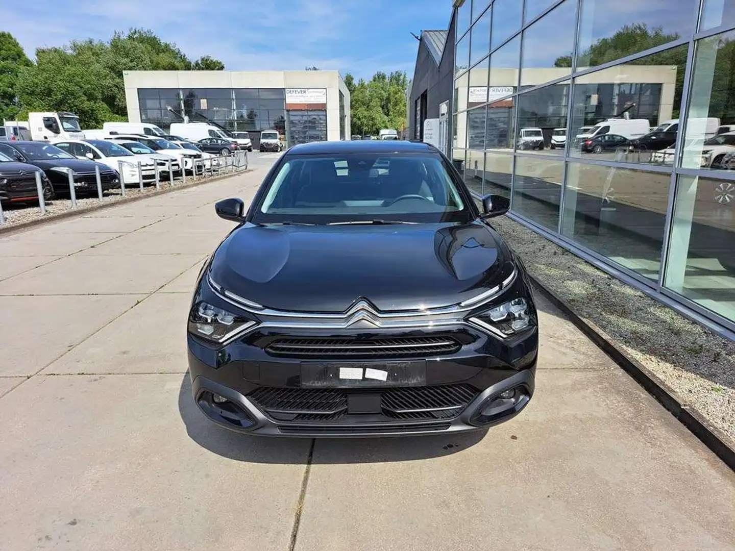Citroen C4 1.2 PureTech 130 S\u0026S PLUS EAT8 Zwart - 2