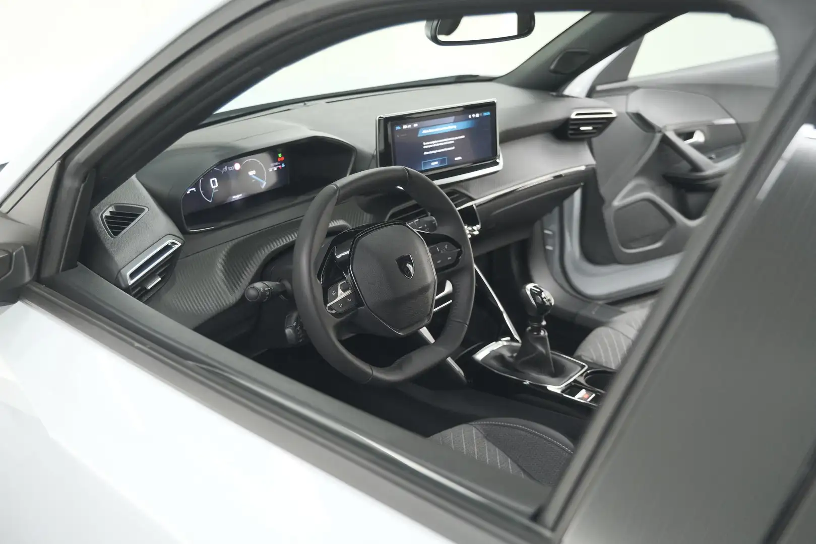 Peugeot 2008 PureTech 100 Allure | Camera | Navigatie | Parkeer Wit - 2