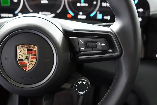Porsche Taycan view 15