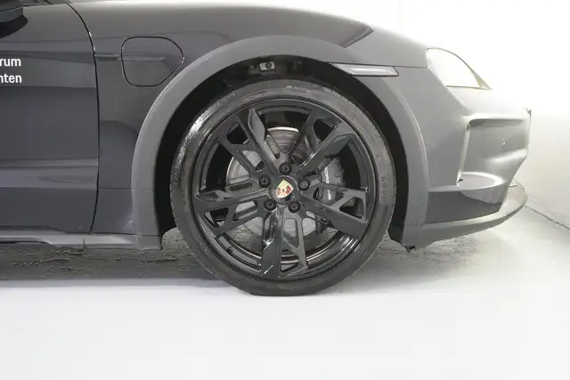 Porsche Taycan view 6