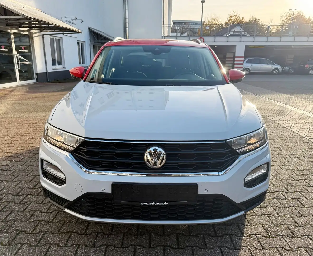 Volkswagen T-Roc Style DSG VIRTUAL/SHZ/ACC/KEYLESS Silber - 2