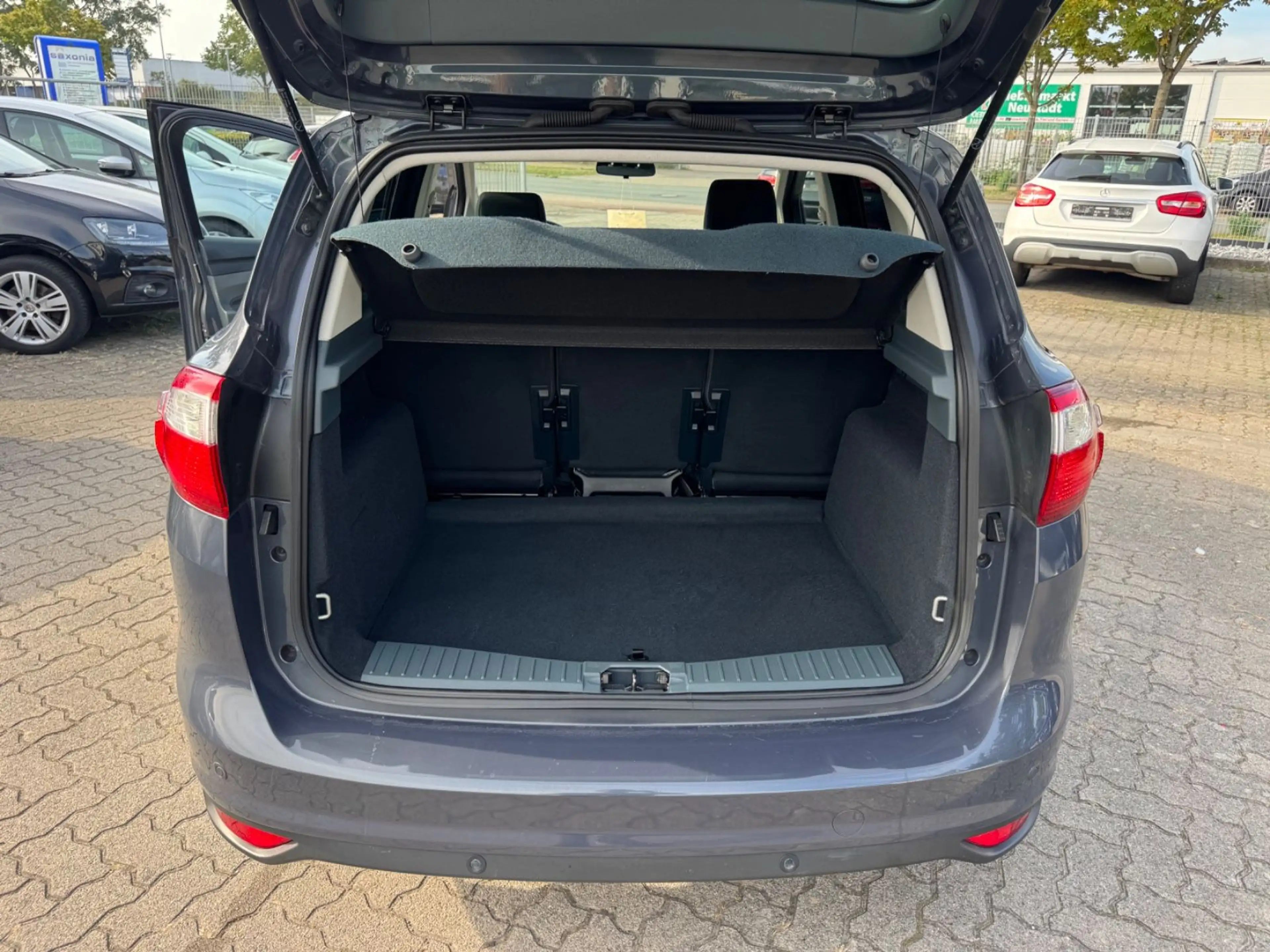 Ford C-Max C-MAX Champions Edition — photo 9