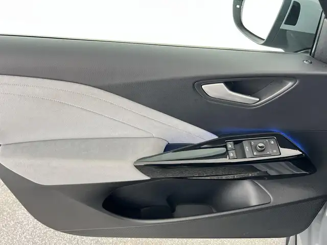 Volkswagen ID.3 view 10