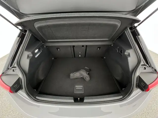 Volkswagen ID.3 view 18