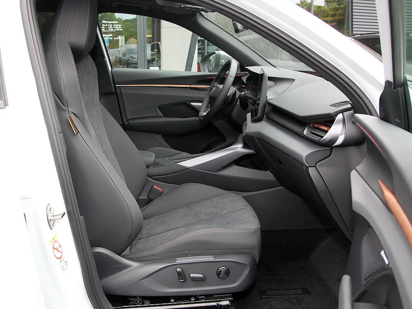 CUPRA Terramar VZ 2.0 TSI 4Drive AHK PANO SENNHEISE Blanc - 2