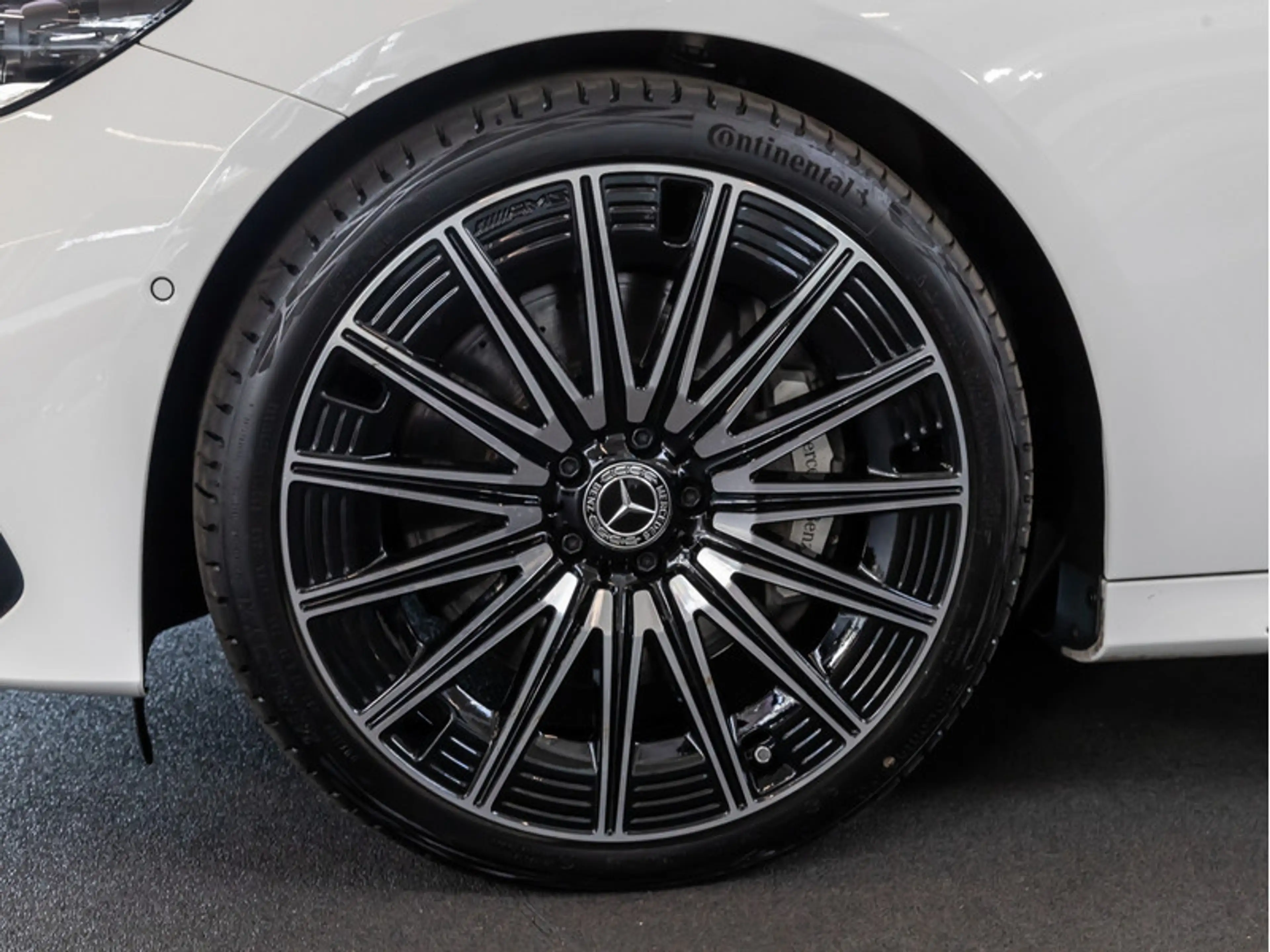 Mercedes-Benz E 450 d 4MATIC Limousine AMG-Sport+Burm+Pano+AHK — photo 8