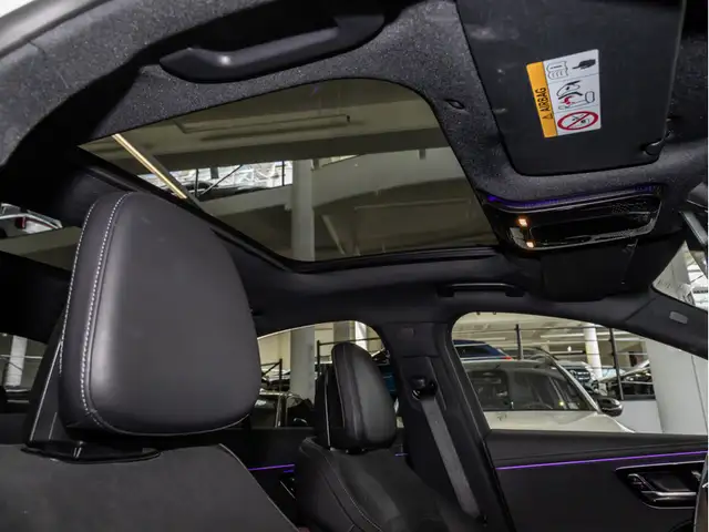 Mercedes-Benz E-Class view 11