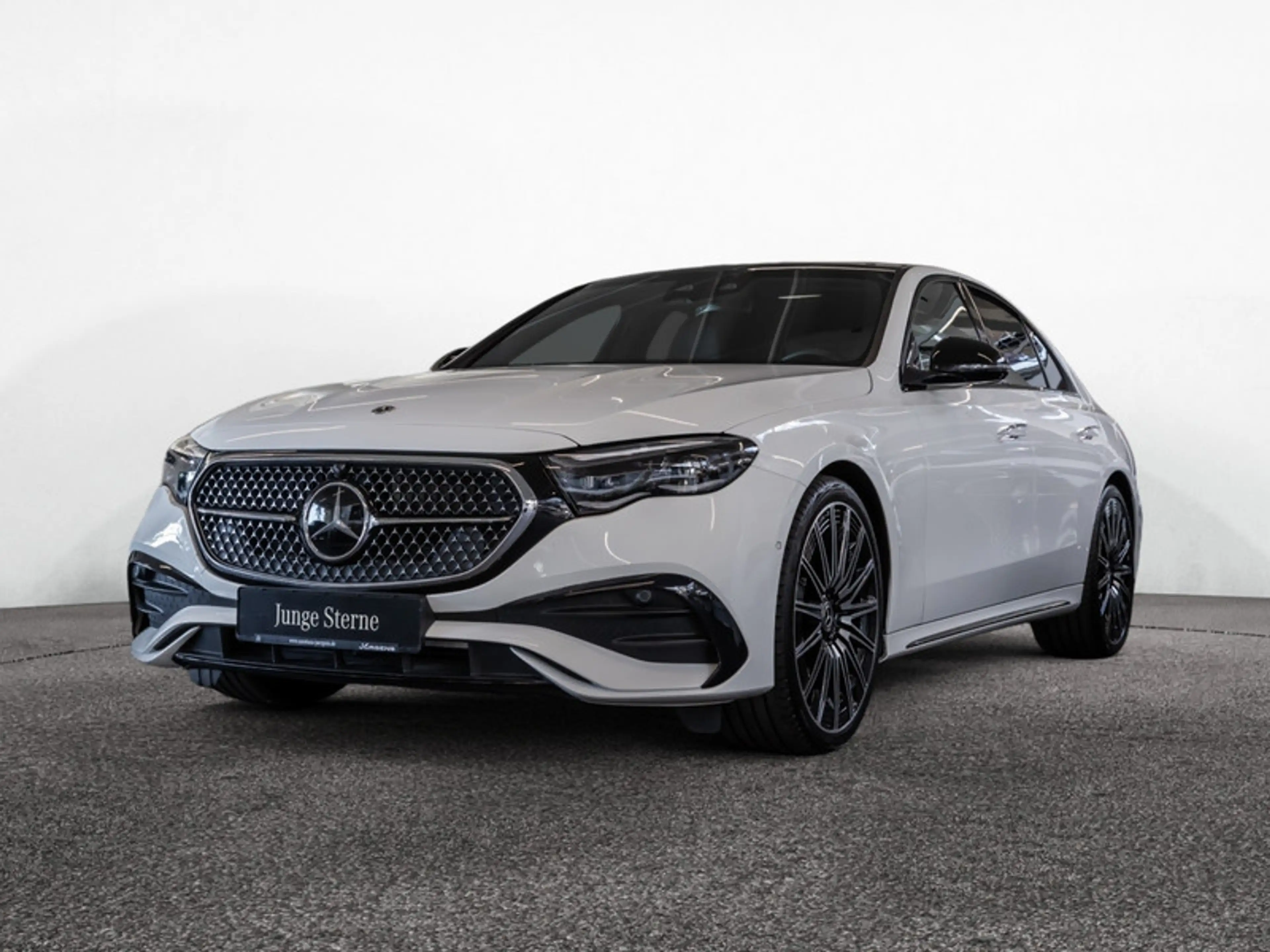 Mercedes-Benz E 450 d 4MATIC Limousine AMG-Sport+Burm+Pano+AHK — photo 2