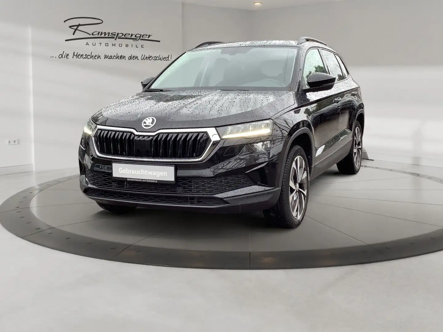 Skoda Karoq 1.5 TSI DSG Style AHK ACC LED Navi Kamera Schwarz - 2