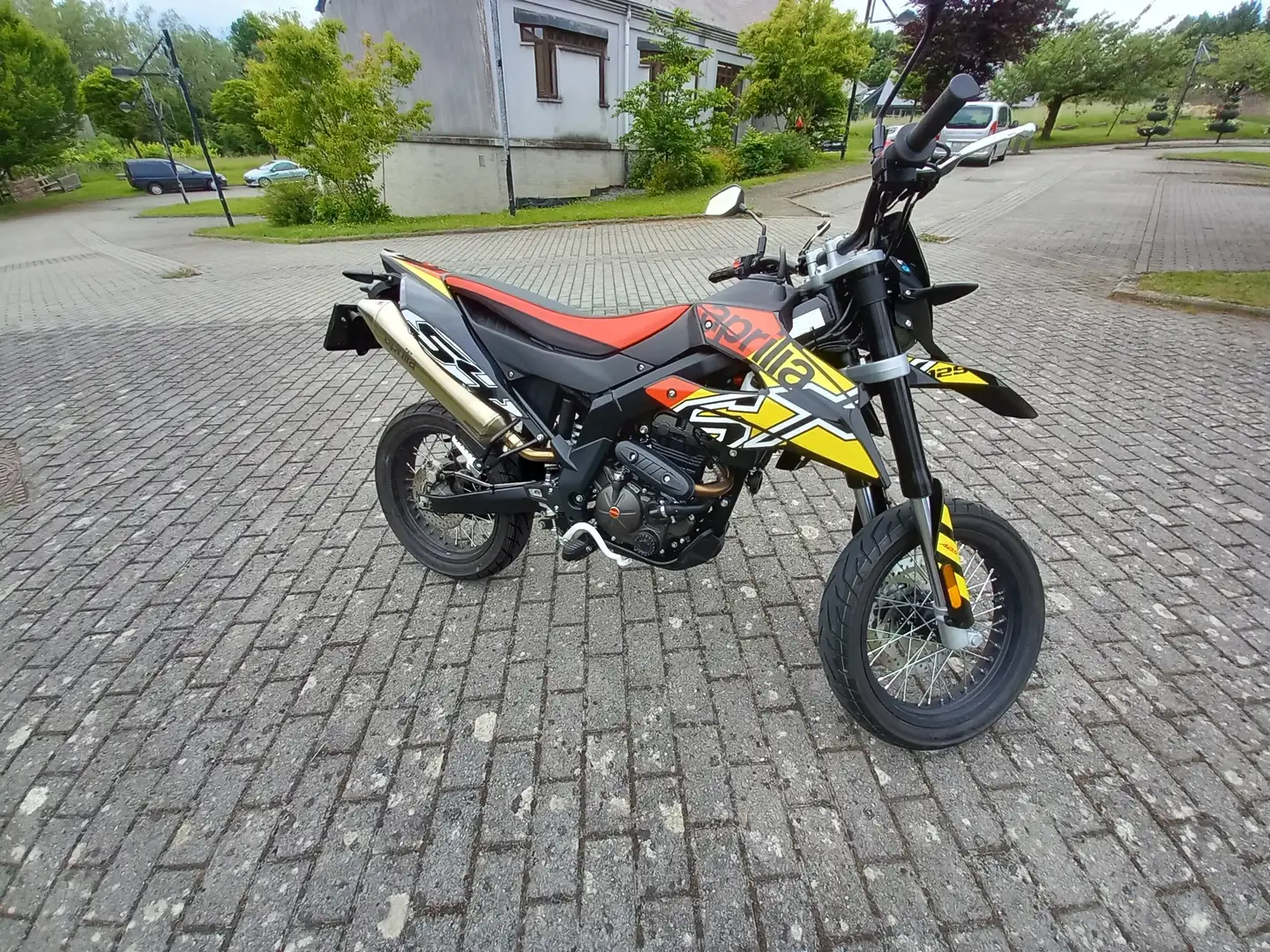 Aprilia SX 125 - 1