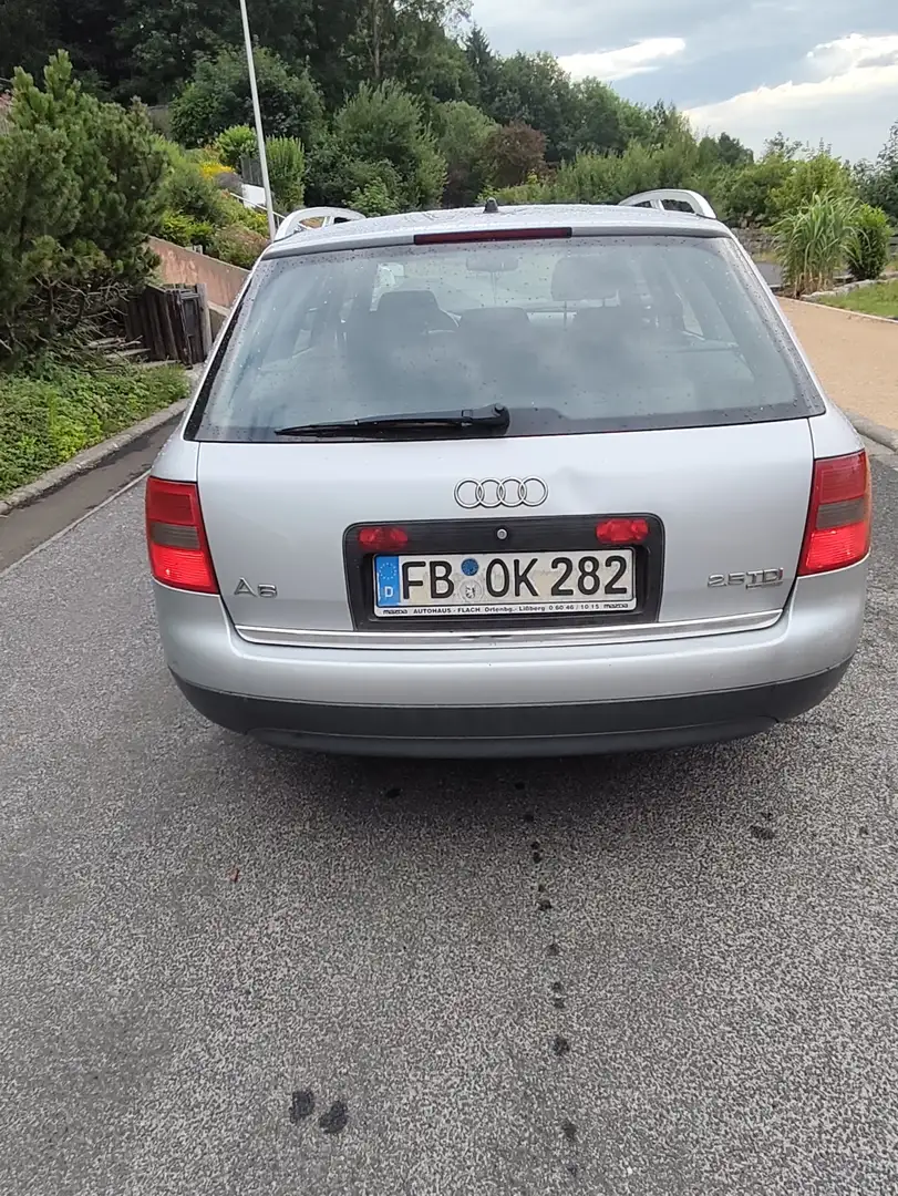 Audi A6 Avant 2.5 TDI Silber - 2