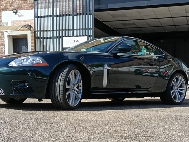 Jaguar XKR XKR Coupé 4.2 - 416 A