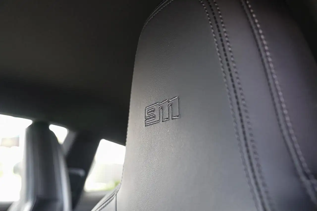 Porsche 911 снимка Porsche 911