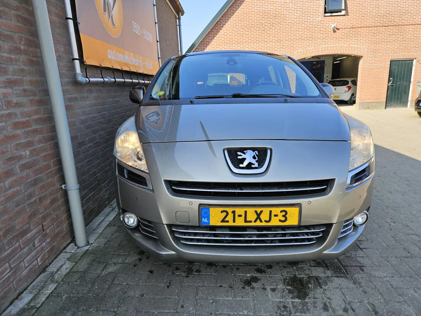Peugeot 5008 1.6 VTi ST Premiere 7p. Szürke - 2