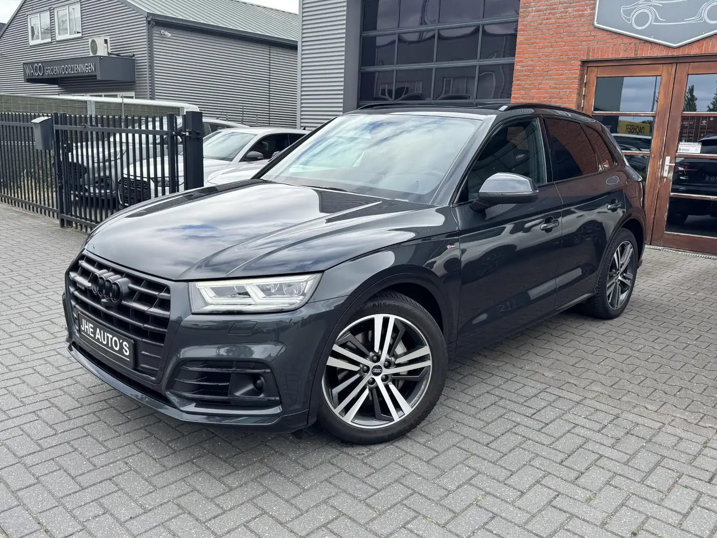 Audi Q5 55 TFSI e quattro Competition | Pano | Luchtvering Grijs - 1