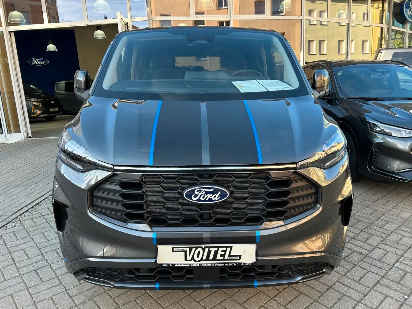 Ford Tourneo Custom 2.0 Ecoblue L1 Sport! Grau - 2