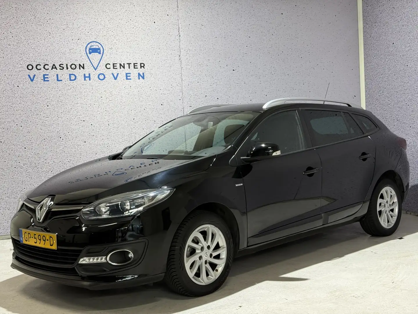 Renault Megane Estate 1.2 TCe Limited // NAVI // TREKHAAK // L.M. Zwart - 1