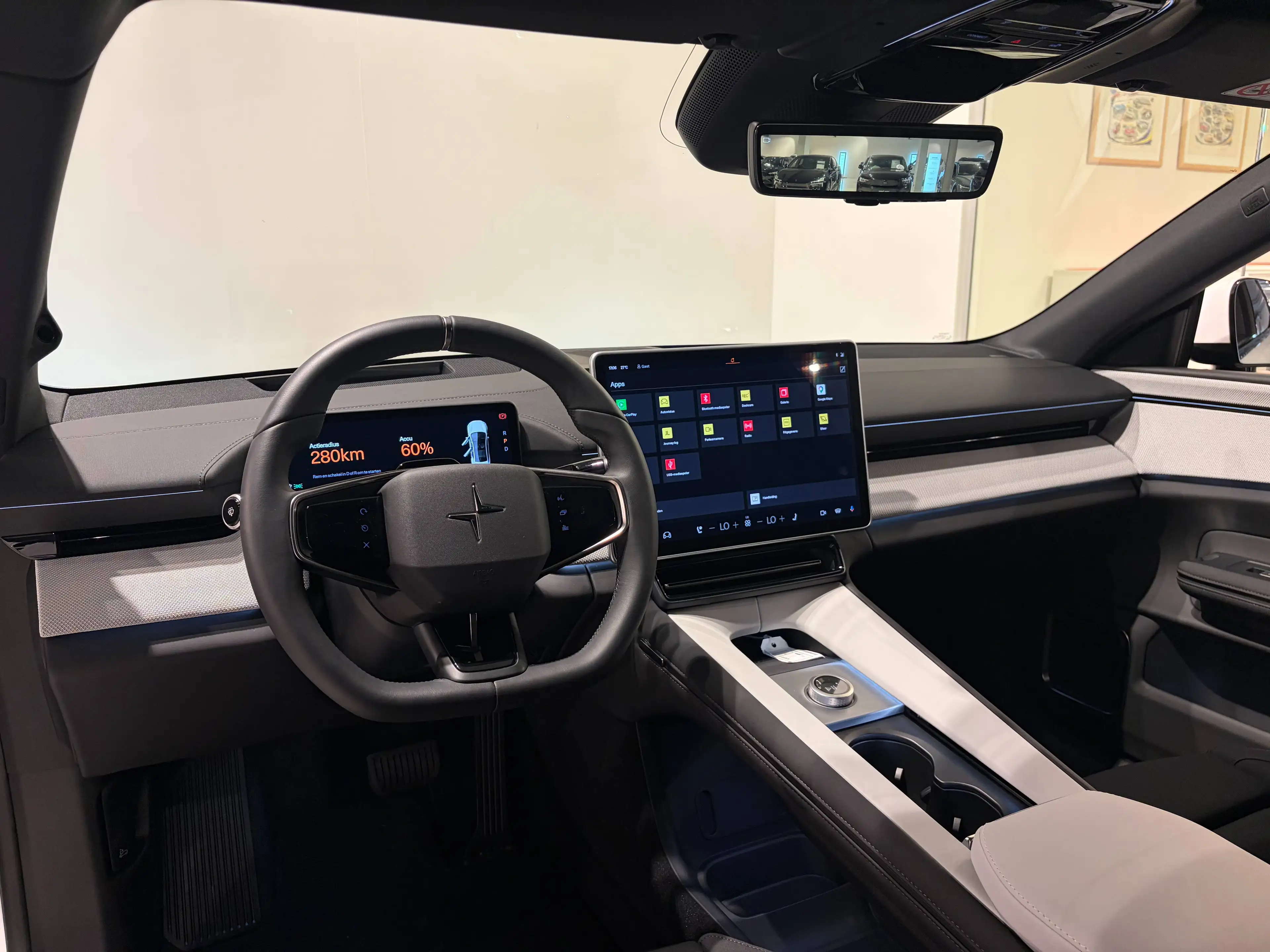 Polestar 4 Polestar 4 LRSM + PILOT + PLUS PACK — photo 4