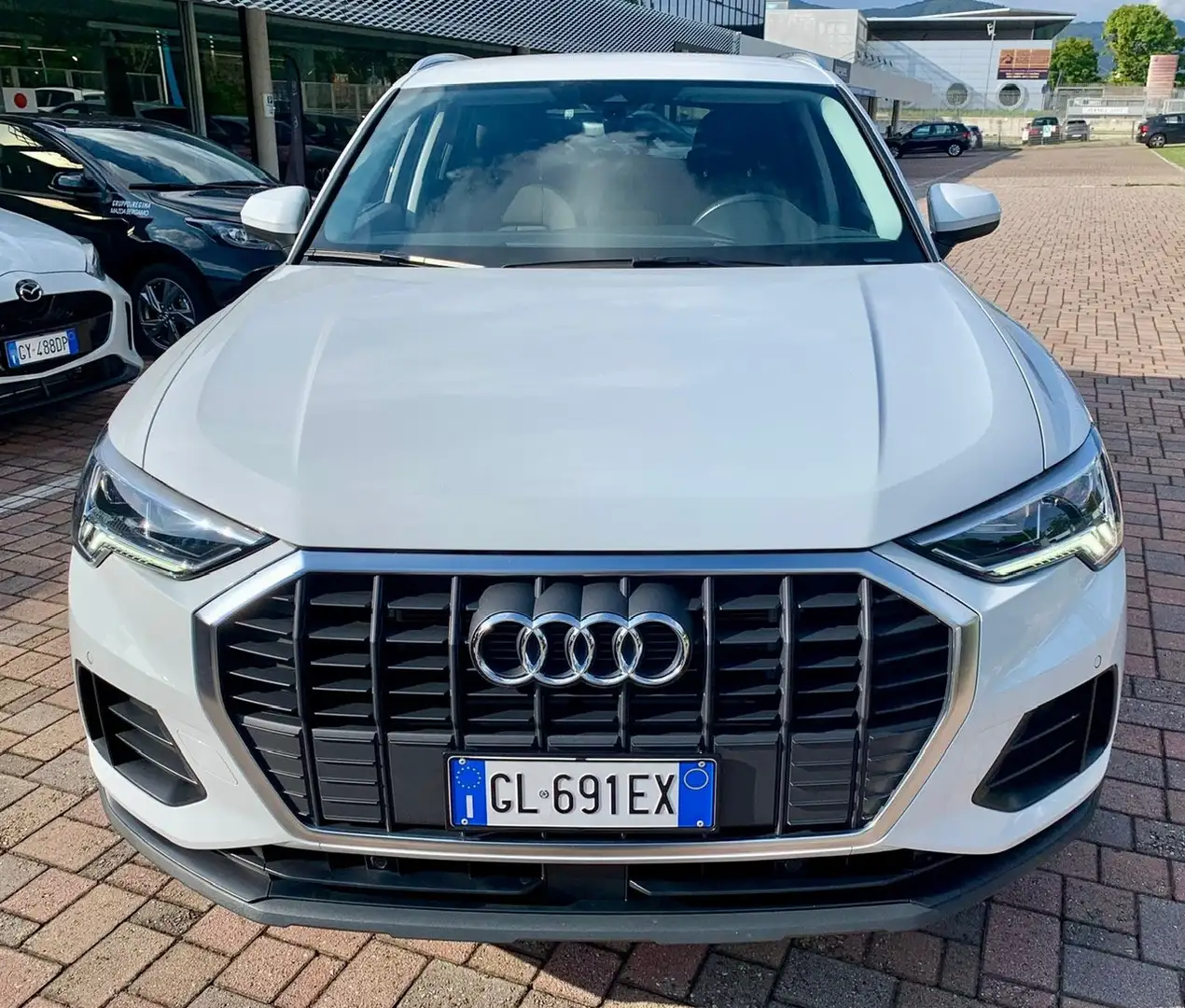 Audi Q3 1.4 Plug-in Hybrid Business Plus s-tronic Wit - 2