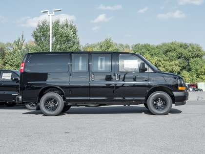 2025 Chevrolet Express 2500 Cargo Van