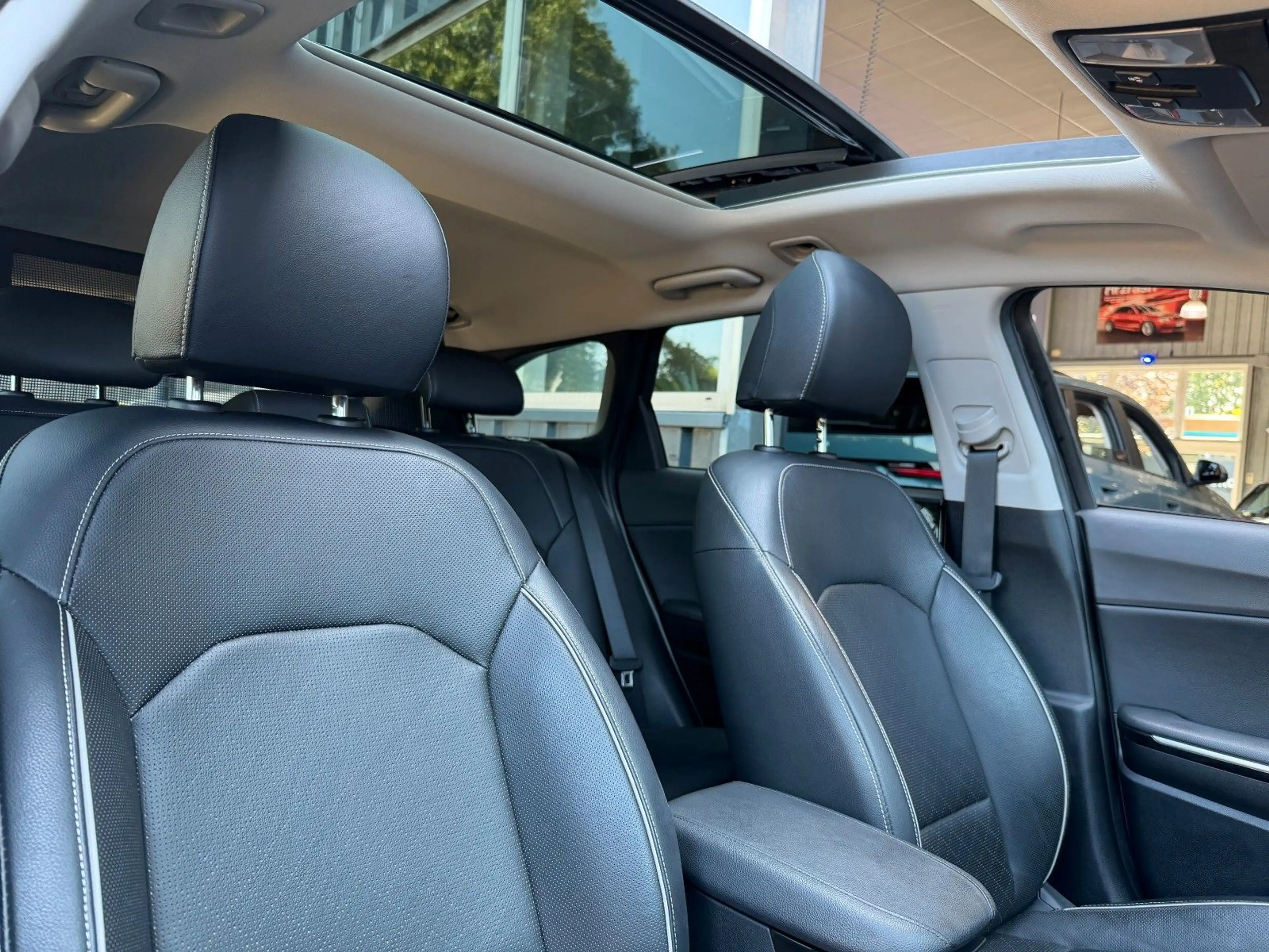Kia Ceed SW / cee'd SW CEED SW 1.6 CRDi PLATINUM*PANO*ACC*LED*JBL* — photo 9