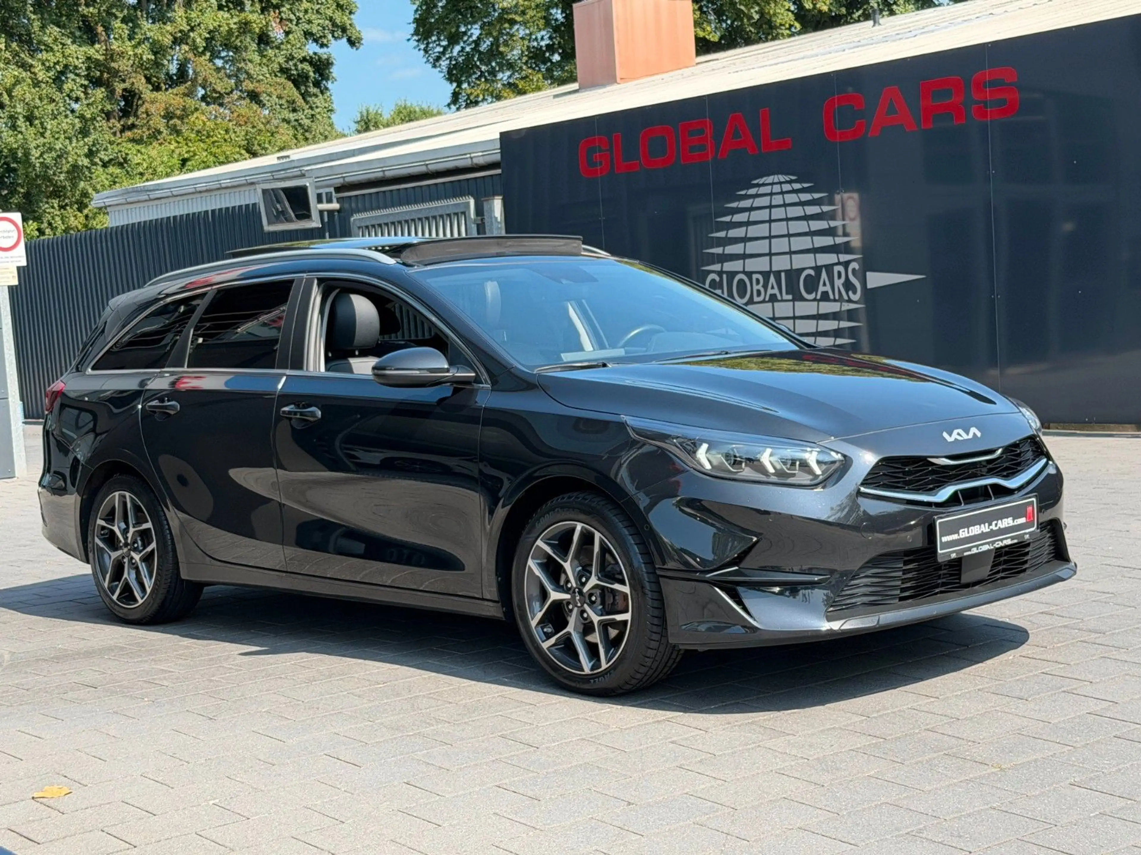 Kia Ceed SW / cee'd SW CEED SW 1.6 CRDi PLATINUM*PANO*ACC*LED*JBL* — photo 10
