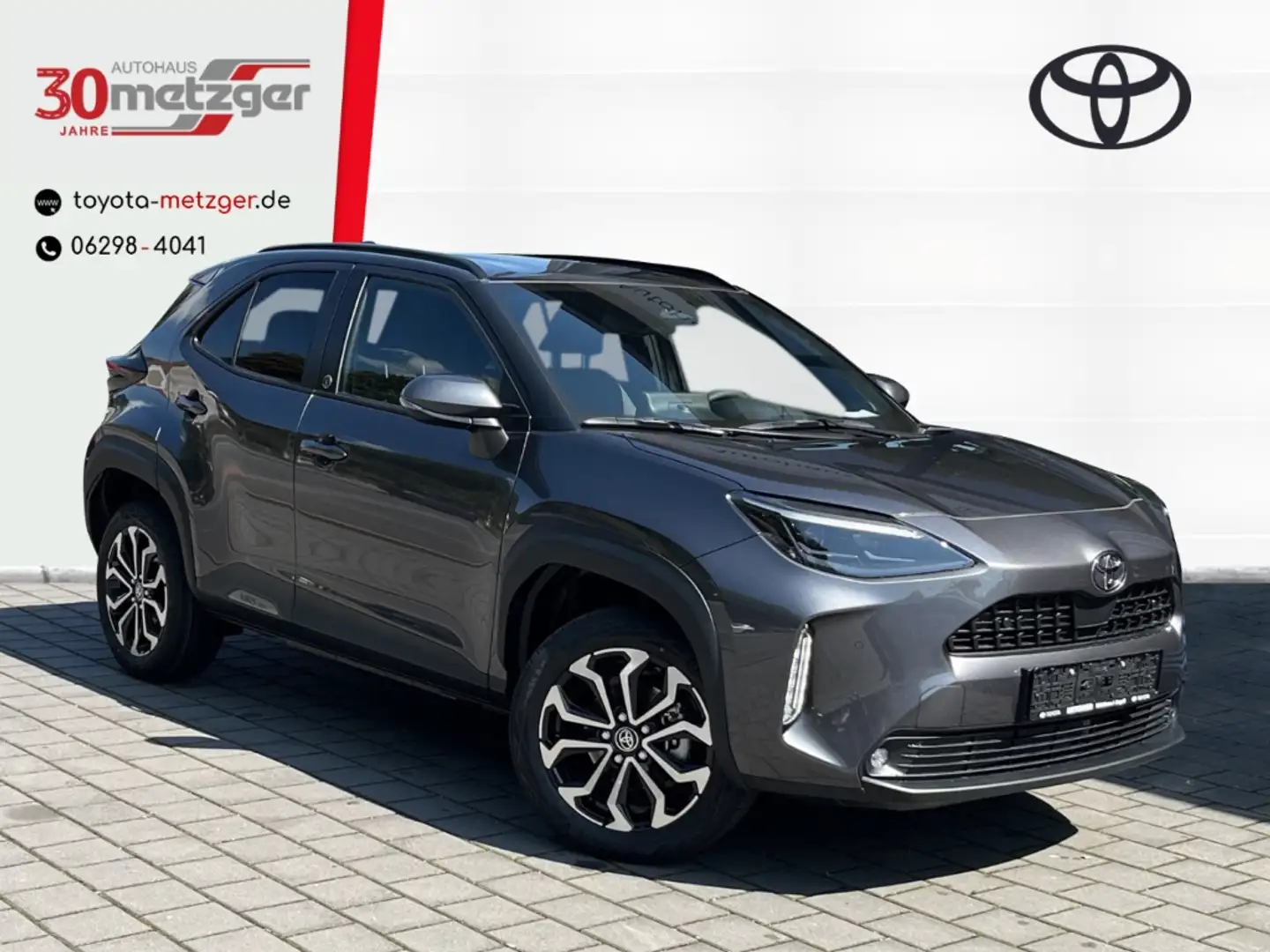 Toyota Yaris Cross 1.5 Hybrid 4x2 Teamplayer +Kamera +Safety-Paket Grijs - 1