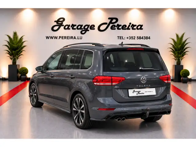 Volkswagen Touran view 4