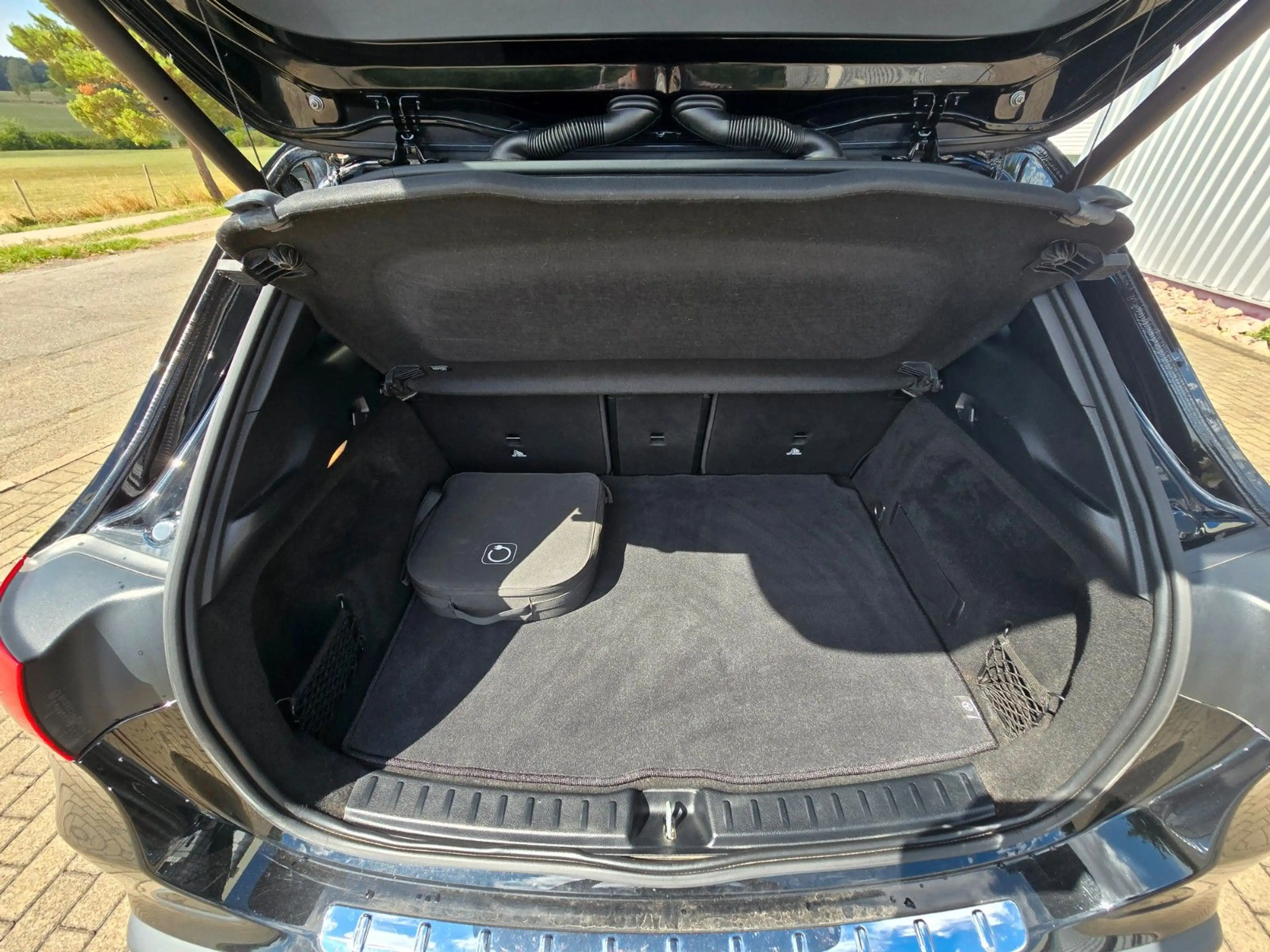 Mercedes-Benz EQA 250/AMG LINE/PANO/AMBIENTE/20 ZOLL/KAMERA — photo 11