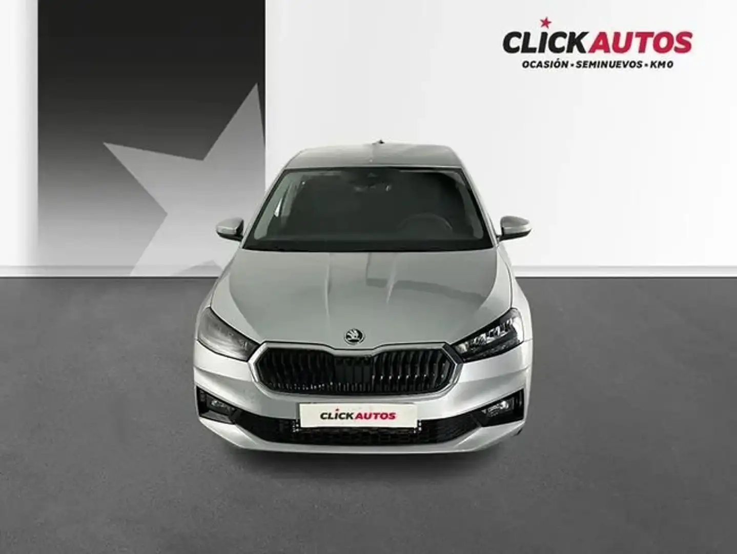 Skoda Fabia 1.0 TSI Selection DSG 85kW Plateado - 2