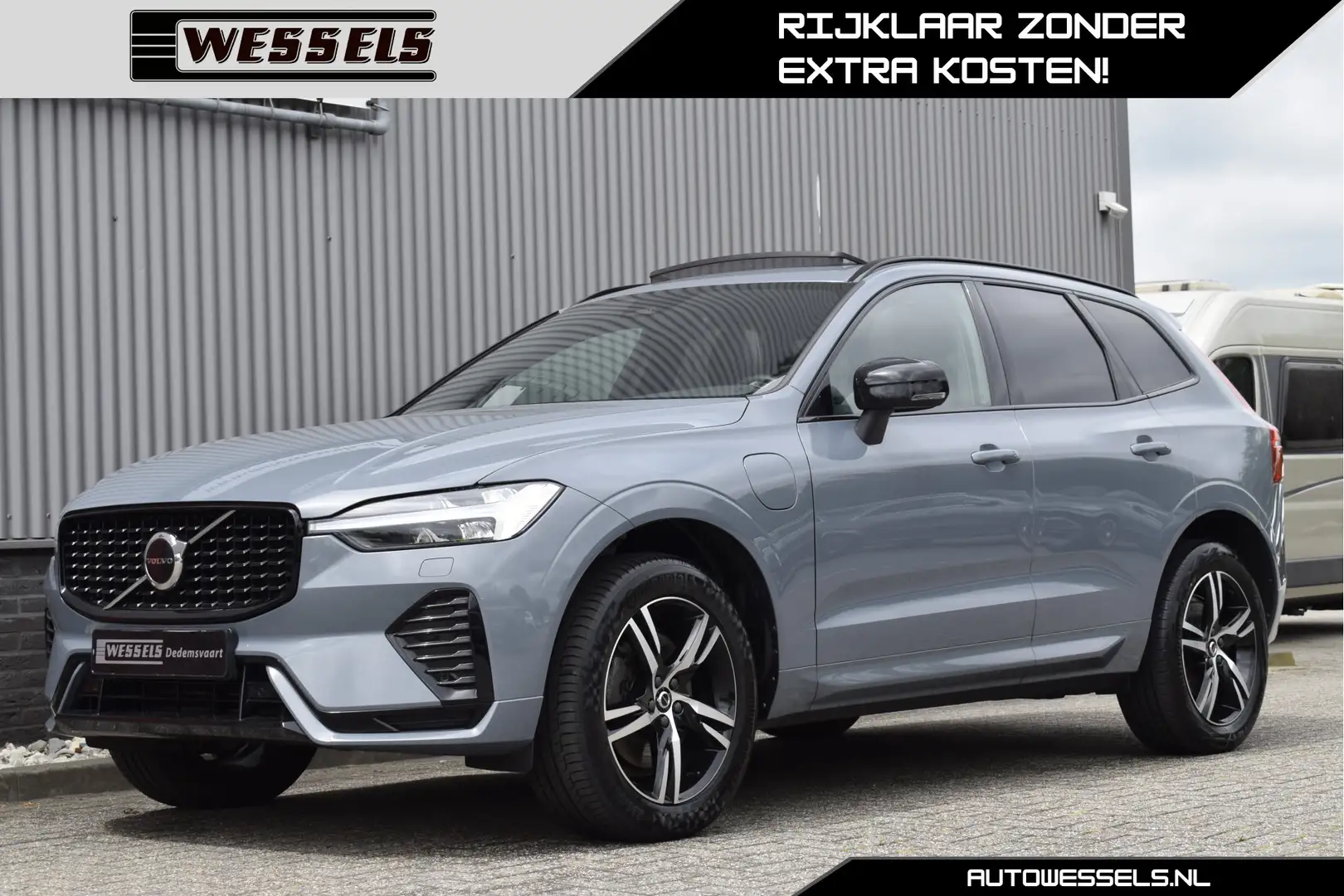 Volvo XC60 2.0 T6 Plug-in hybrid AWD R-Design Elek. trekhaak, Grijs - 1