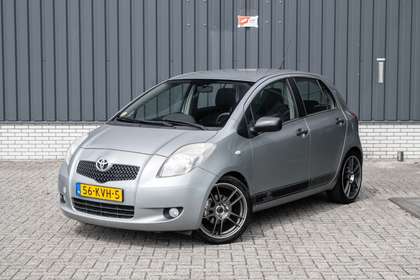 Toyota Yaris 1.3 VVTi Terra*Airco*Volledig onderhouden*