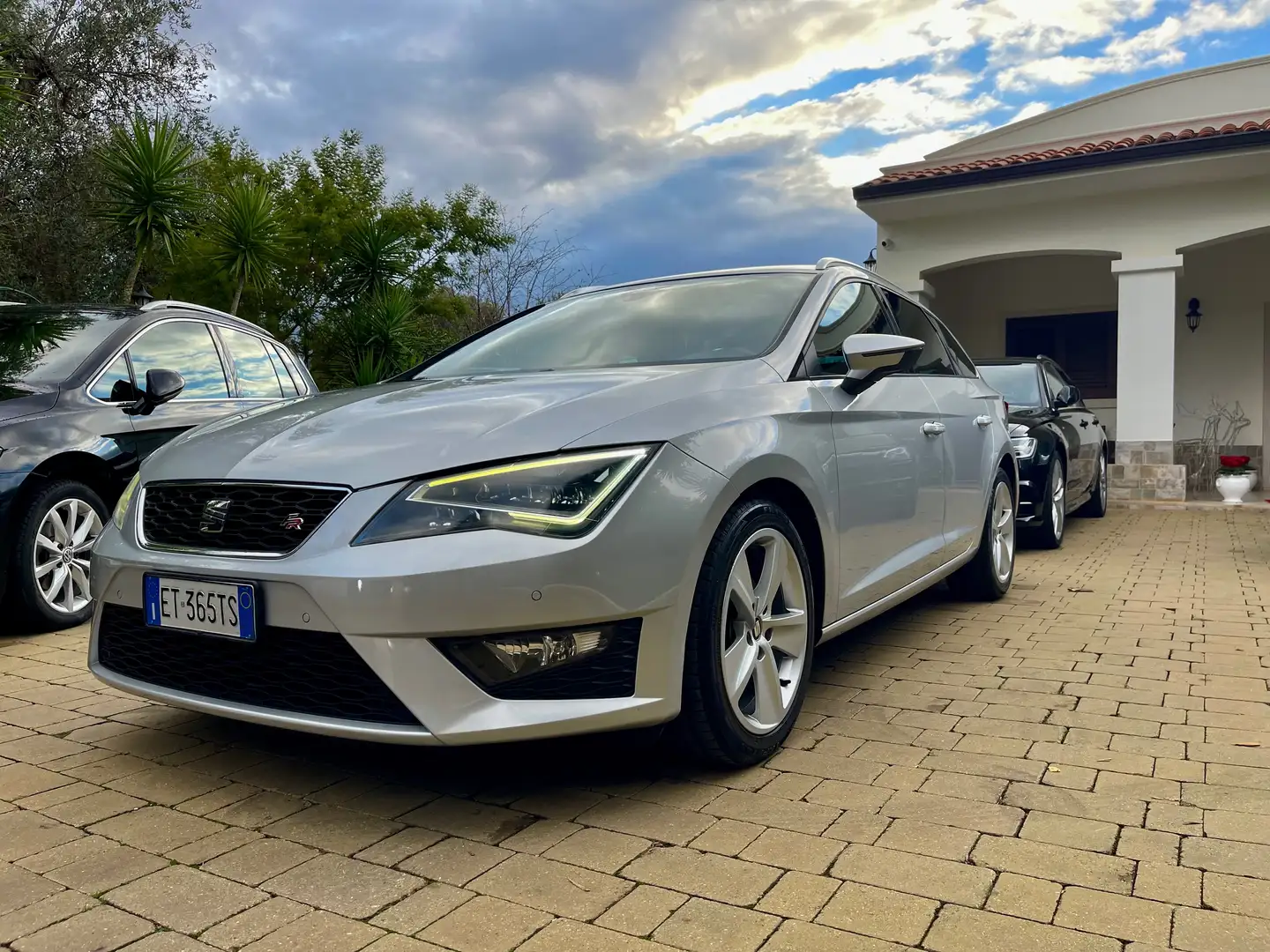 SEAT Leon Leon ST 2.0 tdi cr FR s Plateado - 1