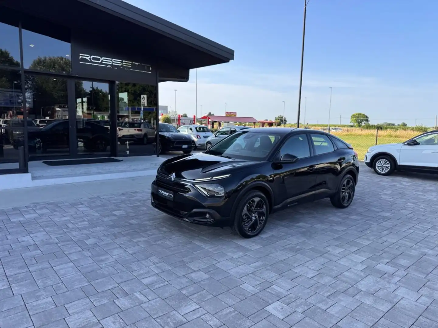 Citroen C4 BlueHDi 130 S&S EAT8 Plus ANCHE PER NEOPATENTATI Zwart - 2